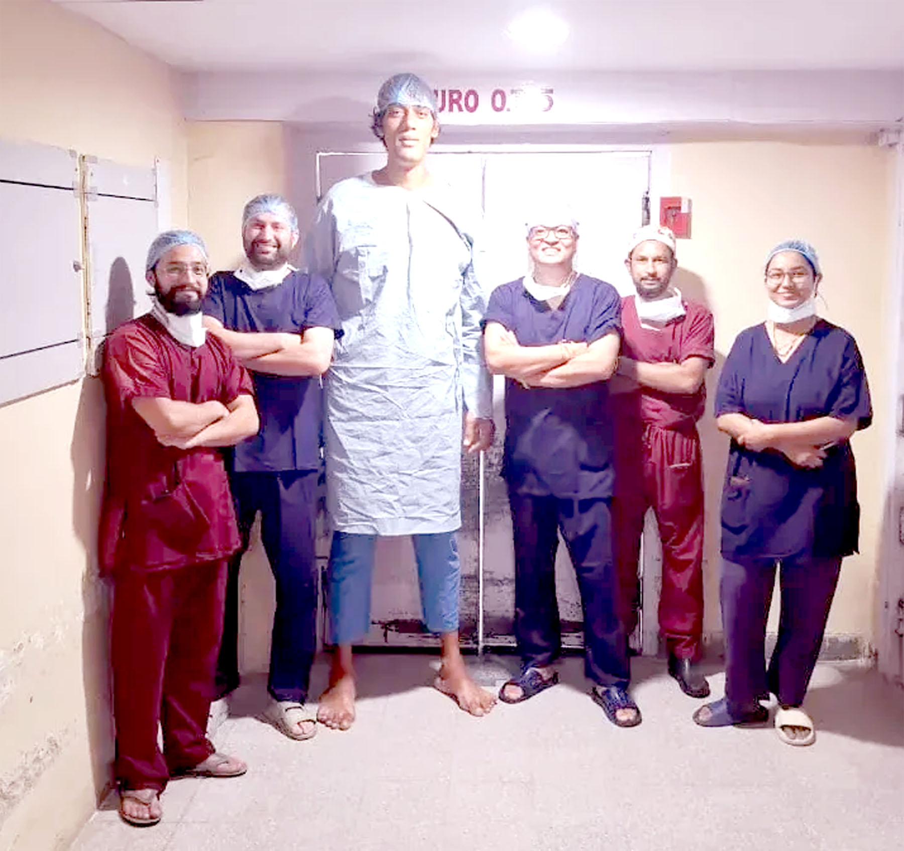 Successful surgery of 7.7 feet tall man in PGI.